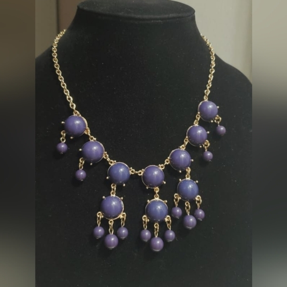 Purple Goldtone Bubble Statement Necklace. 🌴 - Picture 2 of 5